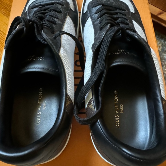 LOUIS VUITTON MEN’S RIVOLI SNEAKER. SIZE US 12 N / LV 11 N. ITEM# 1A8WGD - Picture 3 of 6